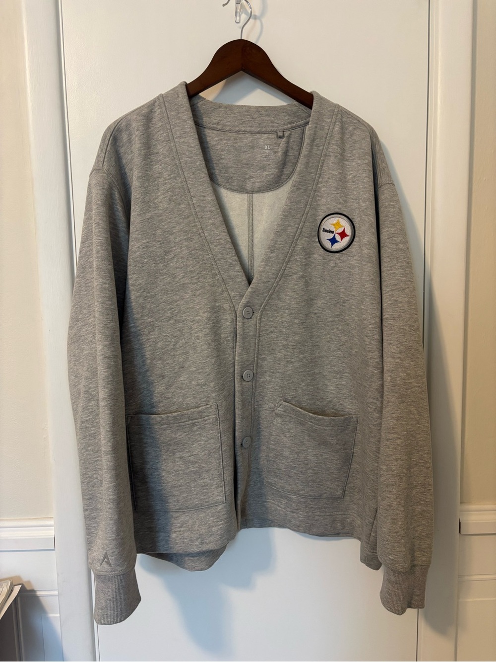 Pittsburgh Steelers Antigua Victory Button-Up Cardigan - Heather Gray